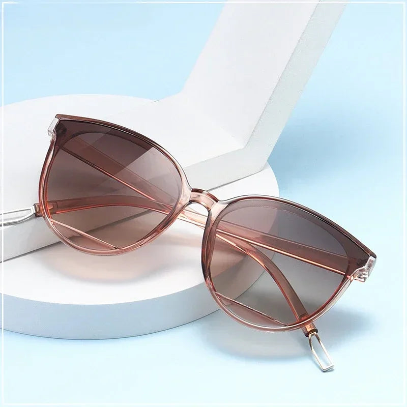 2024 Women Vintage Metal Mirror Classic Vintage Sun Glasses Oculos De Sol Sunglasses UV400 Female Feminino Cycling